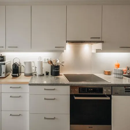 Lavida Wave Lakeside, Interlaken, Ski, Free Parking Appartement Leissigen