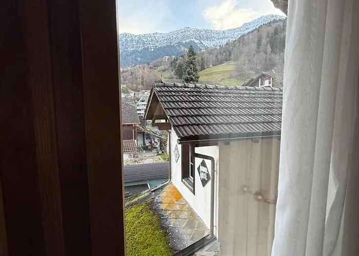 Lavida Wave Lakeside, Interlaken, Ski, Free Parking *