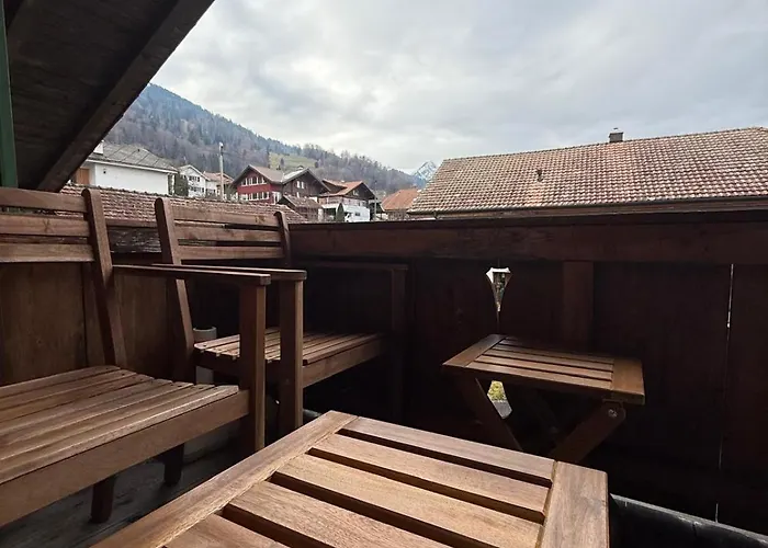 Lavida Wave Lakeside, Interlaken, Ski, Free Parking * Leissigen